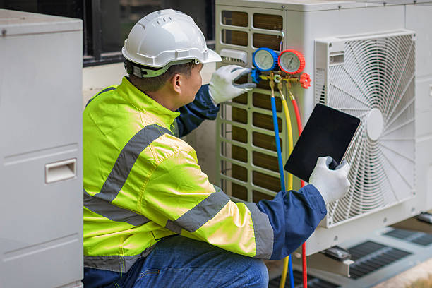 Professional Hvac technician working in Spring City, UT